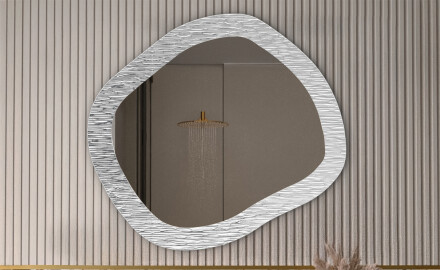 Peilit metallikehyksessä