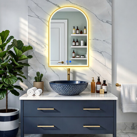 Epäsäännöllinen LED-peili kultaisella alumiinikehyksellä #8