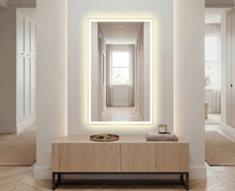 Pystysuora kylpyhuoneen Peili LED-valoilla L01